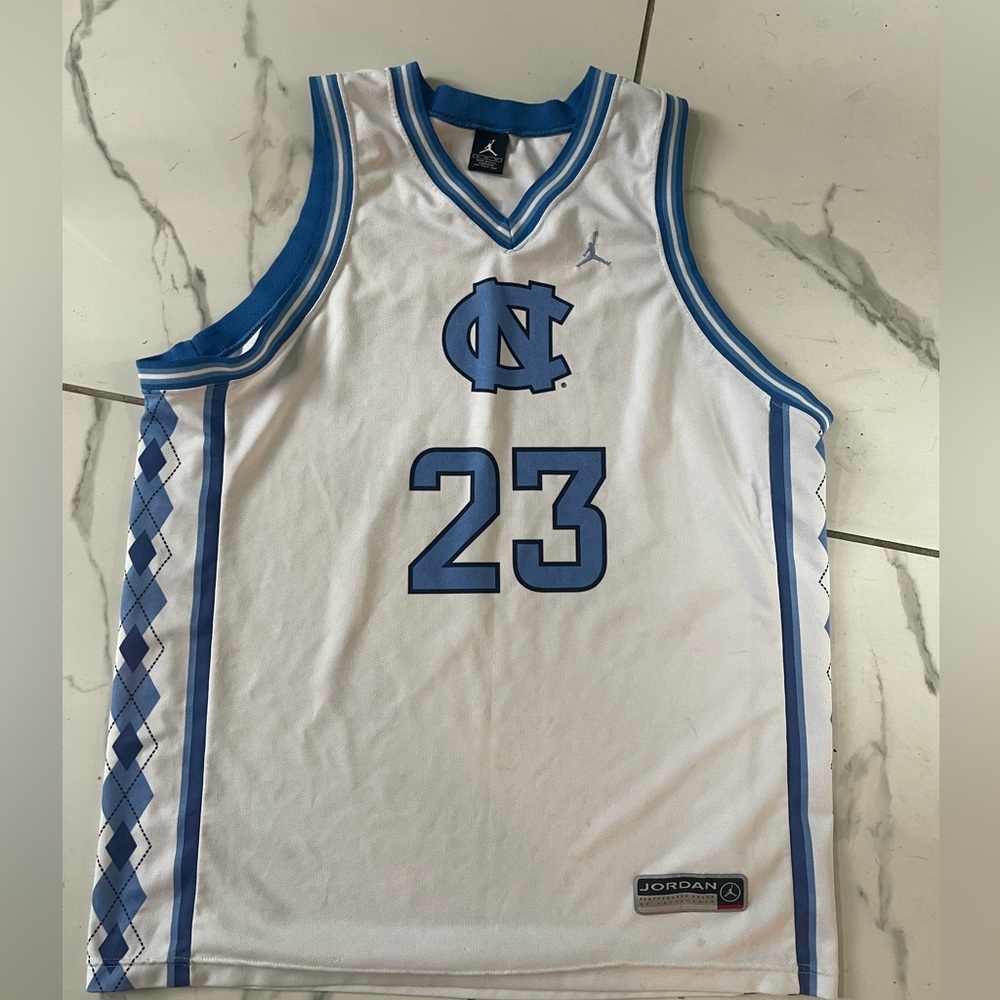 RARE Vintage 90s UNC Michael Jordan Jersey